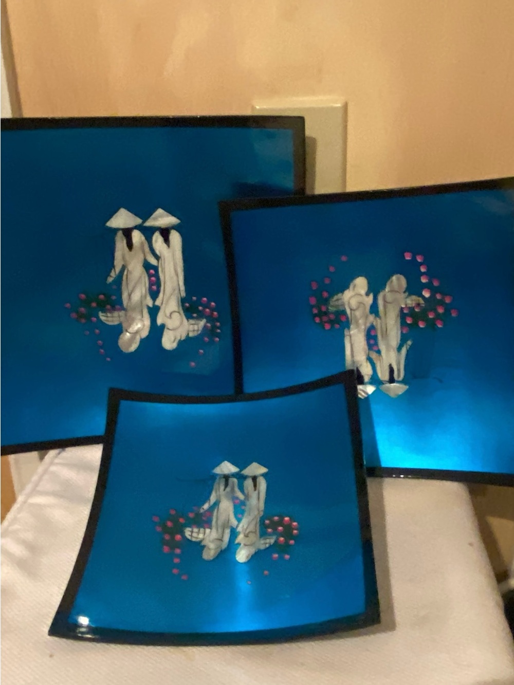 Asian Decorative Plates - Picture 2 of 3
